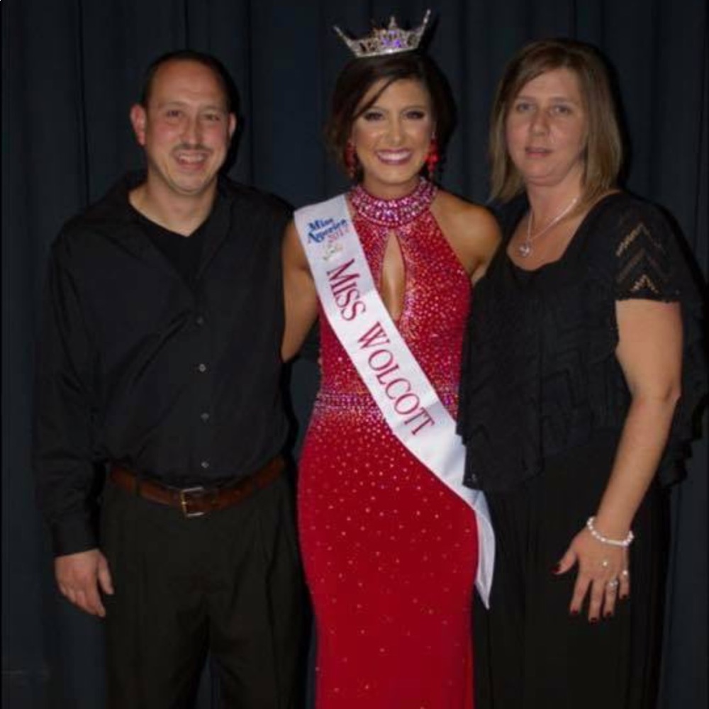 Beautiful Red Gown Size 4
